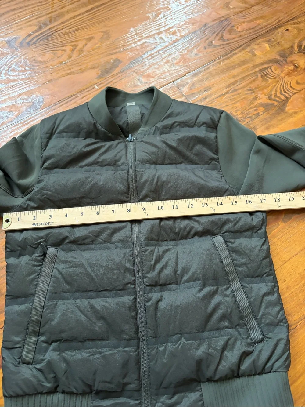 Lululemon‎ Women’s size 4 Down & Around Bomber Reversible Bomber Jacket Green
